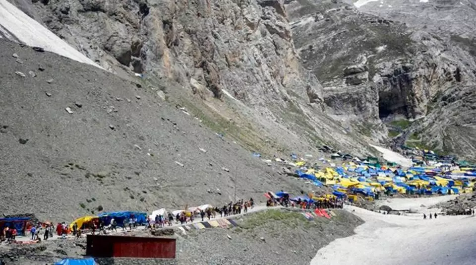 410817-amarnathcave