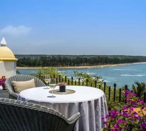 a-romantic-terrace-overlooking-the-Arabian-sea-SS060620171